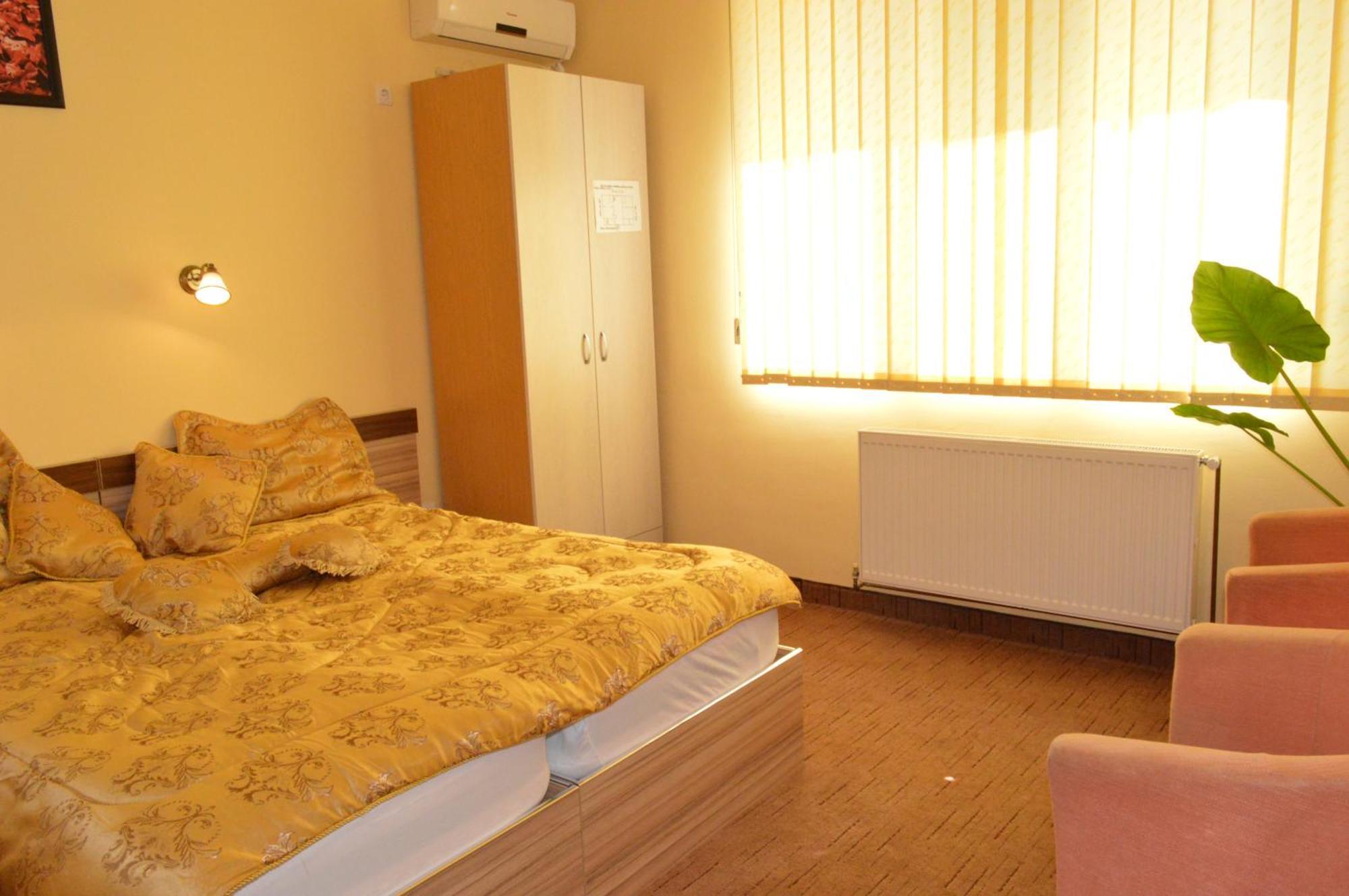 Pensiunea Beverly Hills Băile Felix Extérieur photo