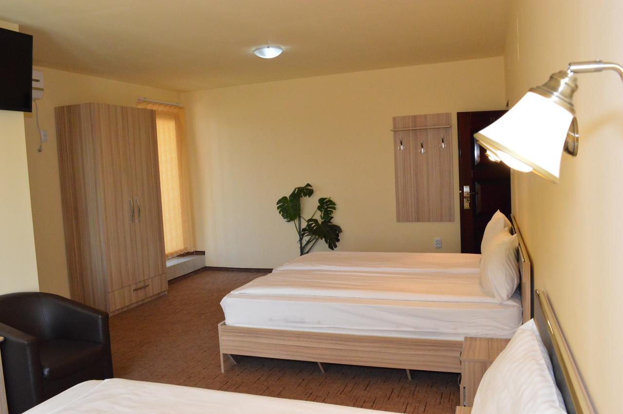 Pensiunea Beverly Hills Băile Felix Extérieur photo