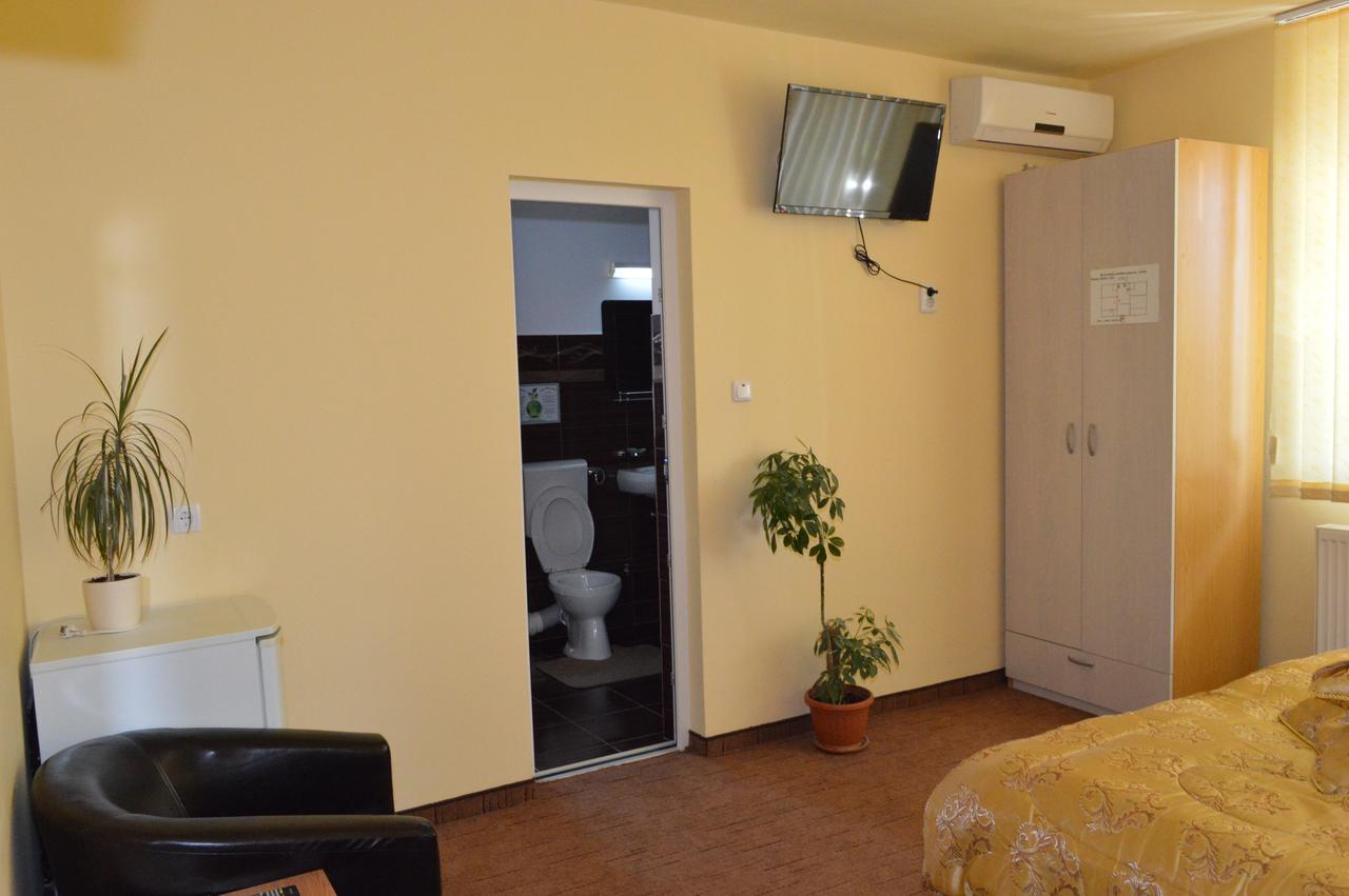 Pensiunea Beverly Hills Băile Felix Extérieur photo