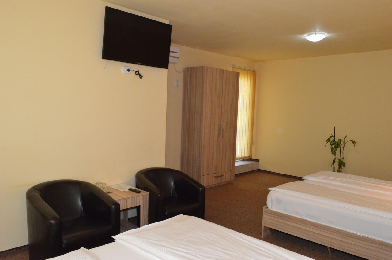 Pensiunea Beverly Hills Băile Felix Extérieur photo