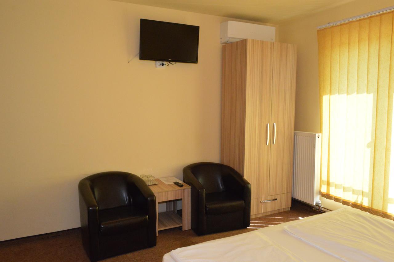 Pensiunea Beverly Hills Băile Felix Extérieur photo