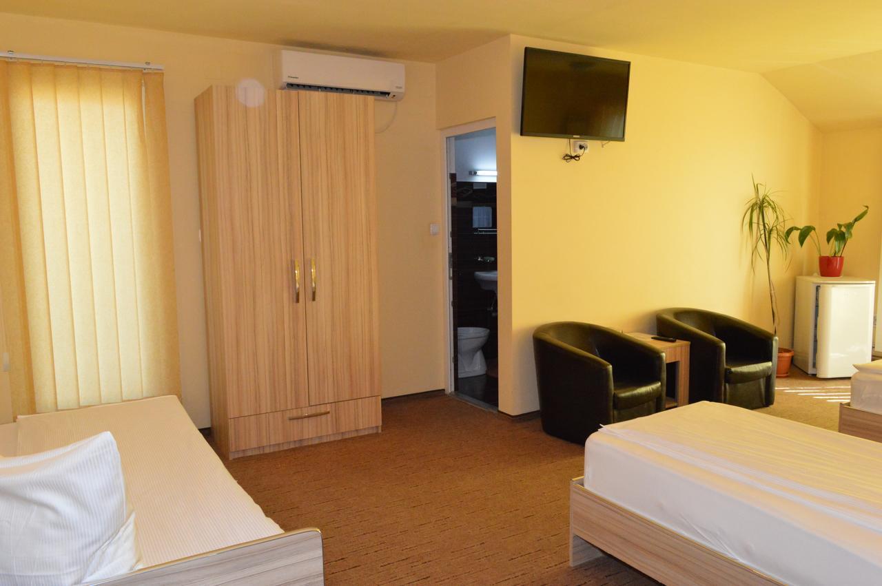 Pensiunea Beverly Hills Băile Felix Extérieur photo
